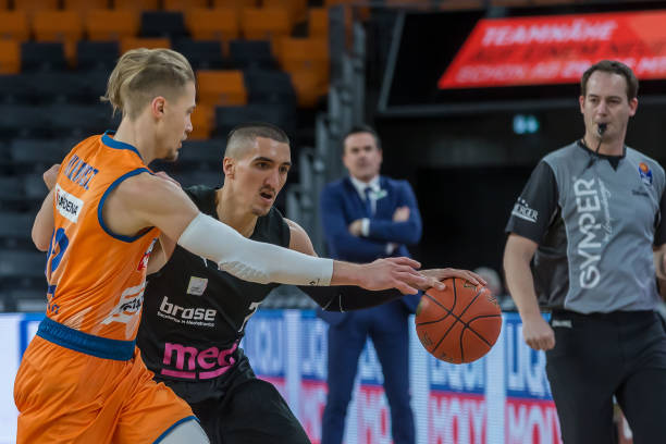 案例是哈兰 案例是哈兰